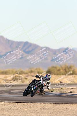 media/Dec-07-2025-CVMA (Sun) [[3e7d2de5dc]]/Race 18-Formula Twins-Formula 40 UL/